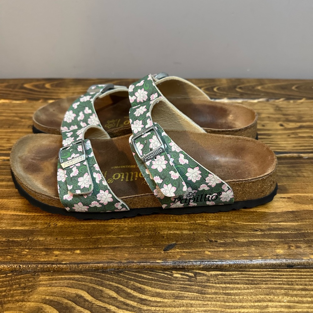 Papillio by Birkenstock Arizona Sandals Womens Size 7 EU 38 Floral Two Strap - Picture 3 of 7